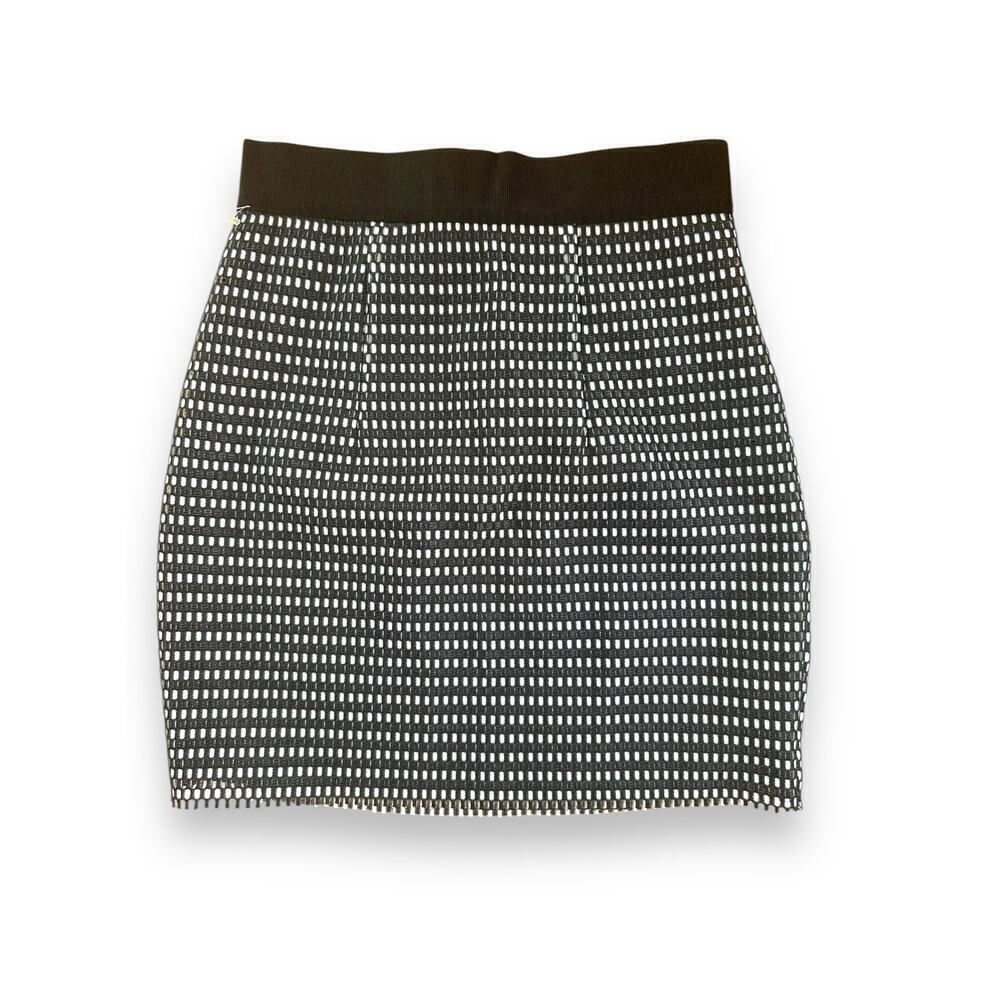 Milly NY Starched Mesh Structured Career Mini Skirt NWOT Black White Size 4